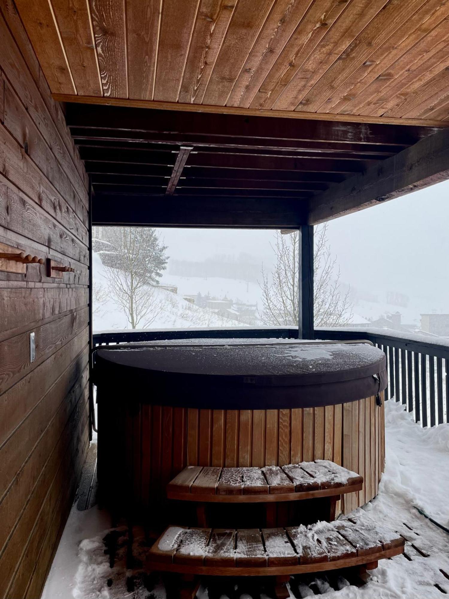 Nordic Inn Crested Butte Exterior photo